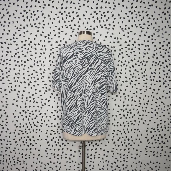 Sundry Zebra Animal Print Oversized Short Sleeve T-Shirt - Picture 6 of 10